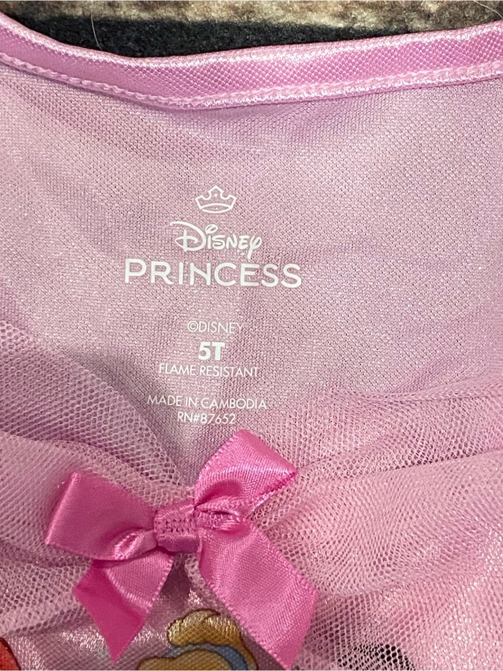 Disney Pink Princess Gown Size 5T Featuring Ariel, Belle, Cinderella and Moana - Picture 5 of 7